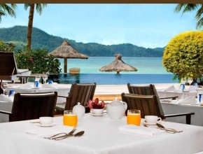 beach-club-restaurant-breakfast