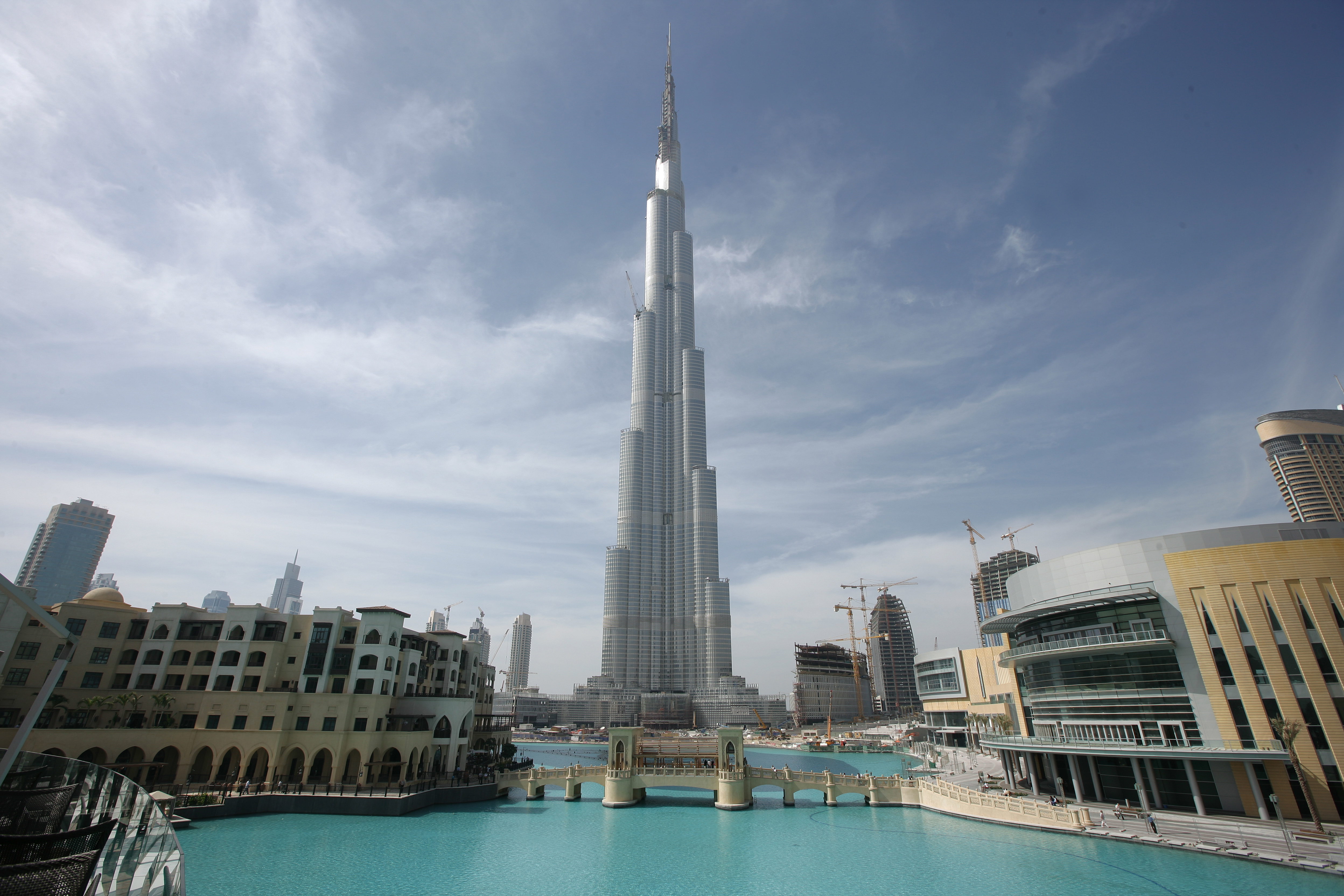 Burj Khalifa Skyscraper Dubai SuzzsTravels Burj Khalifa Skyscraper Dubai SuzzsTravels