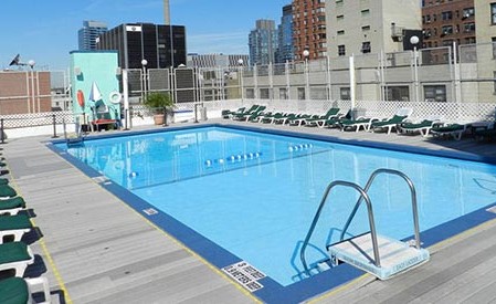 Holiday inn pool